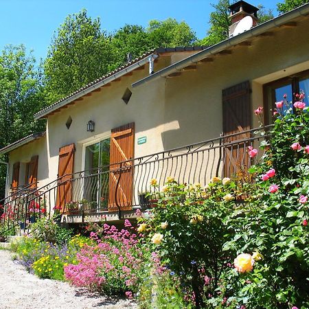 Bed and Breakfast Le Moulin du Barthas à Montredon-Labessonnié Extérieur photo